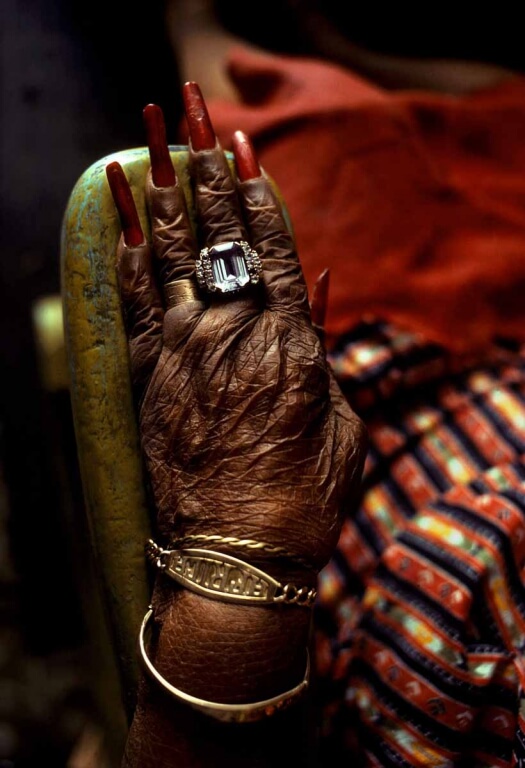 Hand of a lady called Africa, Havana